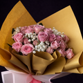 Ramo de Mini Rosas y Gypso