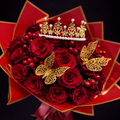 Ramo Real 25 rosas con Corona y Mariposas
